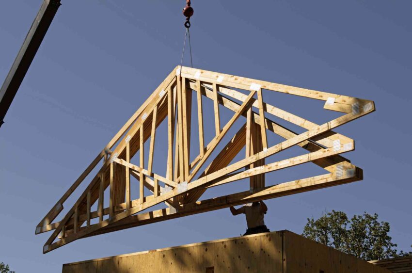 Exploring the Advantages of Truss Roof Construction