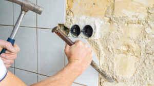 A Step-by-Step Guide to Removing Wall Tiles from Plasterboard